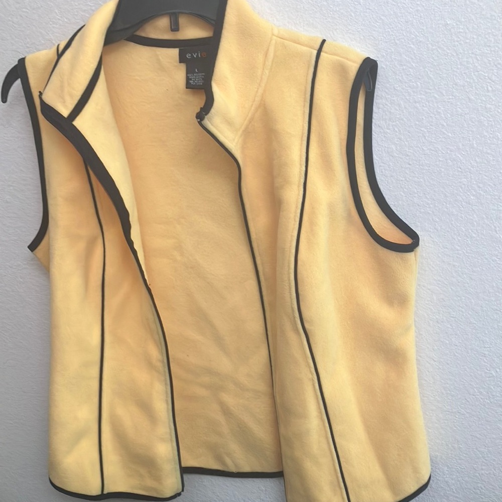 FINAL MARKDOWN Ladies evie fleece vest large